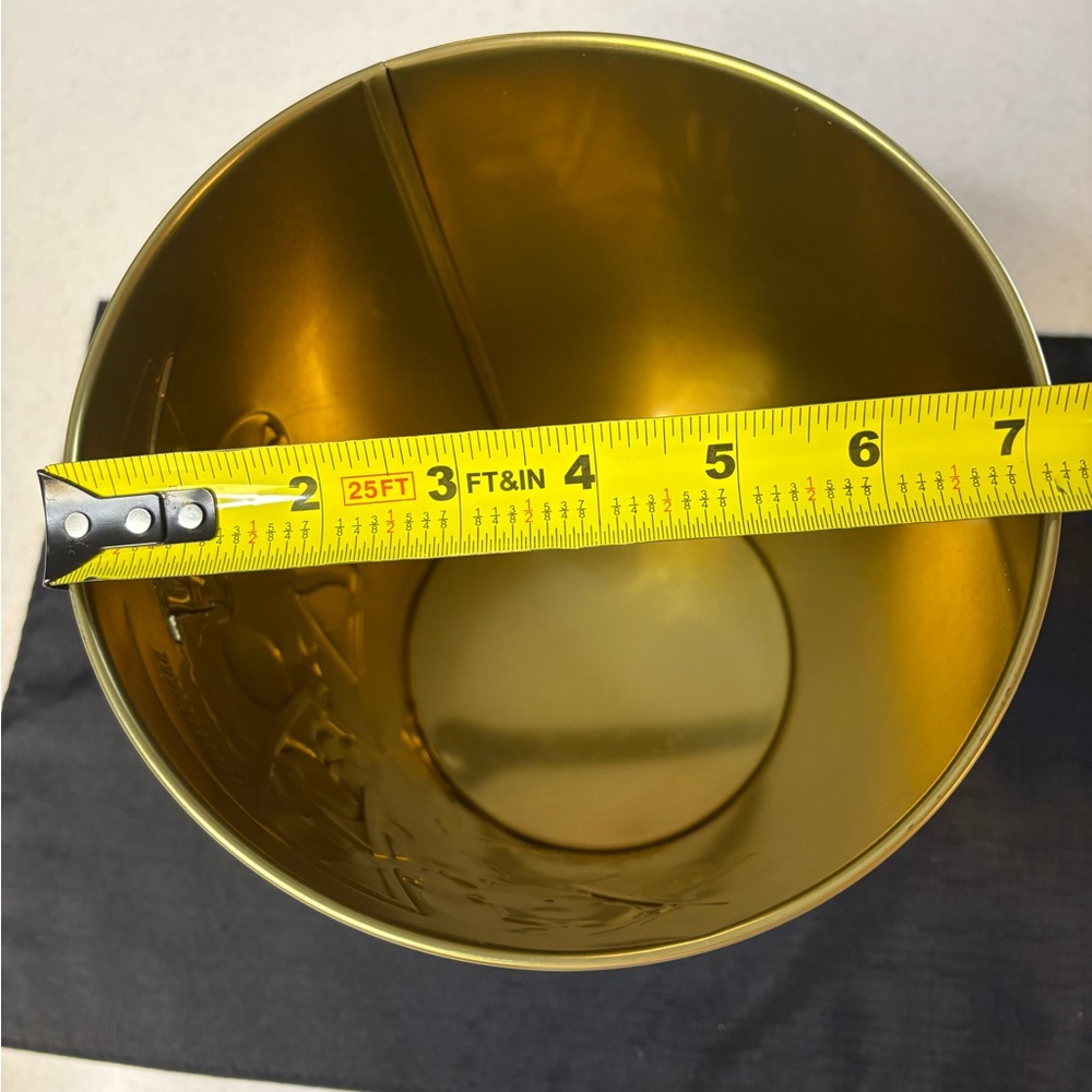 Marvel Studios Thunderbolts Metallic Popcorn Bucket - Picture 8 of 8